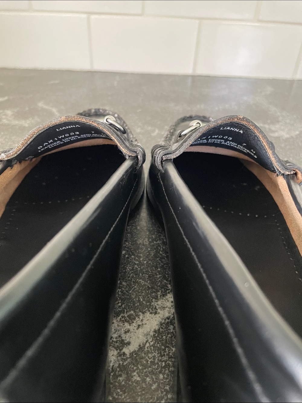 G.H. Bass Women’s Size 7 Black Leather Lianna Loafers Silver Horsebit 90s - Picture 13 of 15